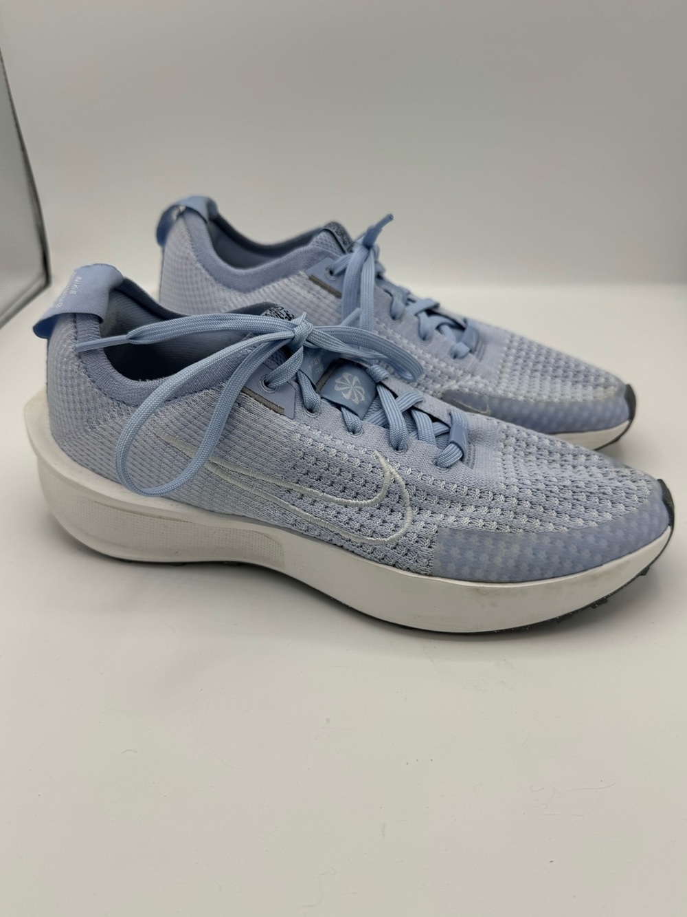 Nike Women's Interact Cobalt Bliss/ Grey Running Sneakers Size 7.5 activewear